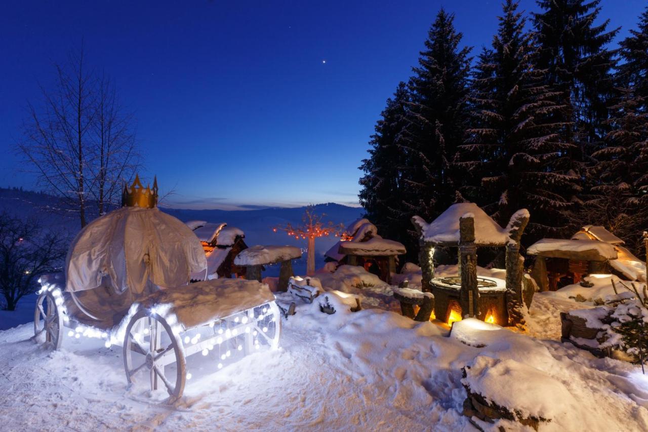 Stara Pravda Hotel - Vykrutasy Bukoveľ Exteriér fotografie